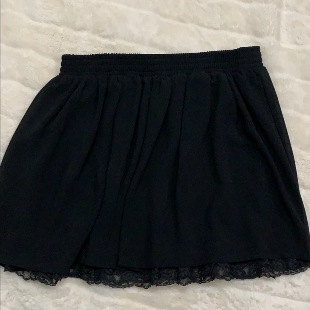 Lace Trim Elastic Black Skirt